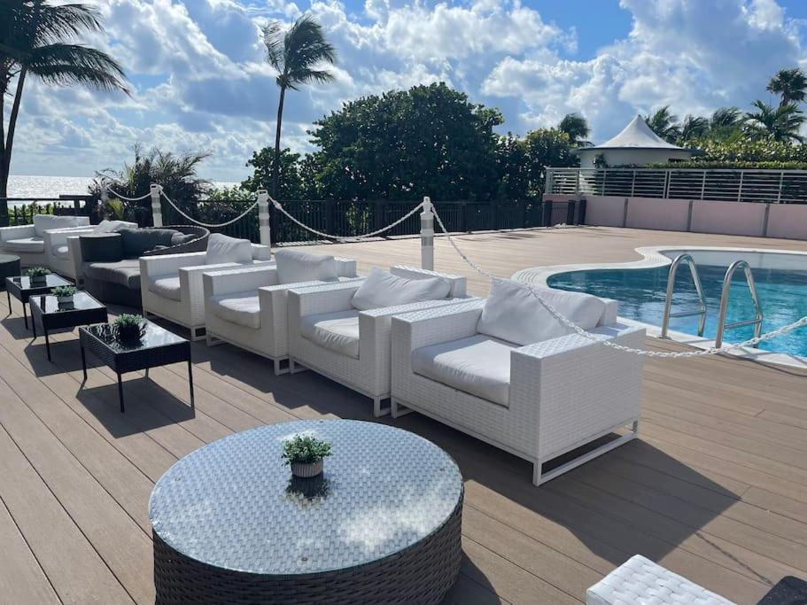 Apartment Ocean Front 2 Bedroom And 2 Bathroom At The Alexander Miami Beach
