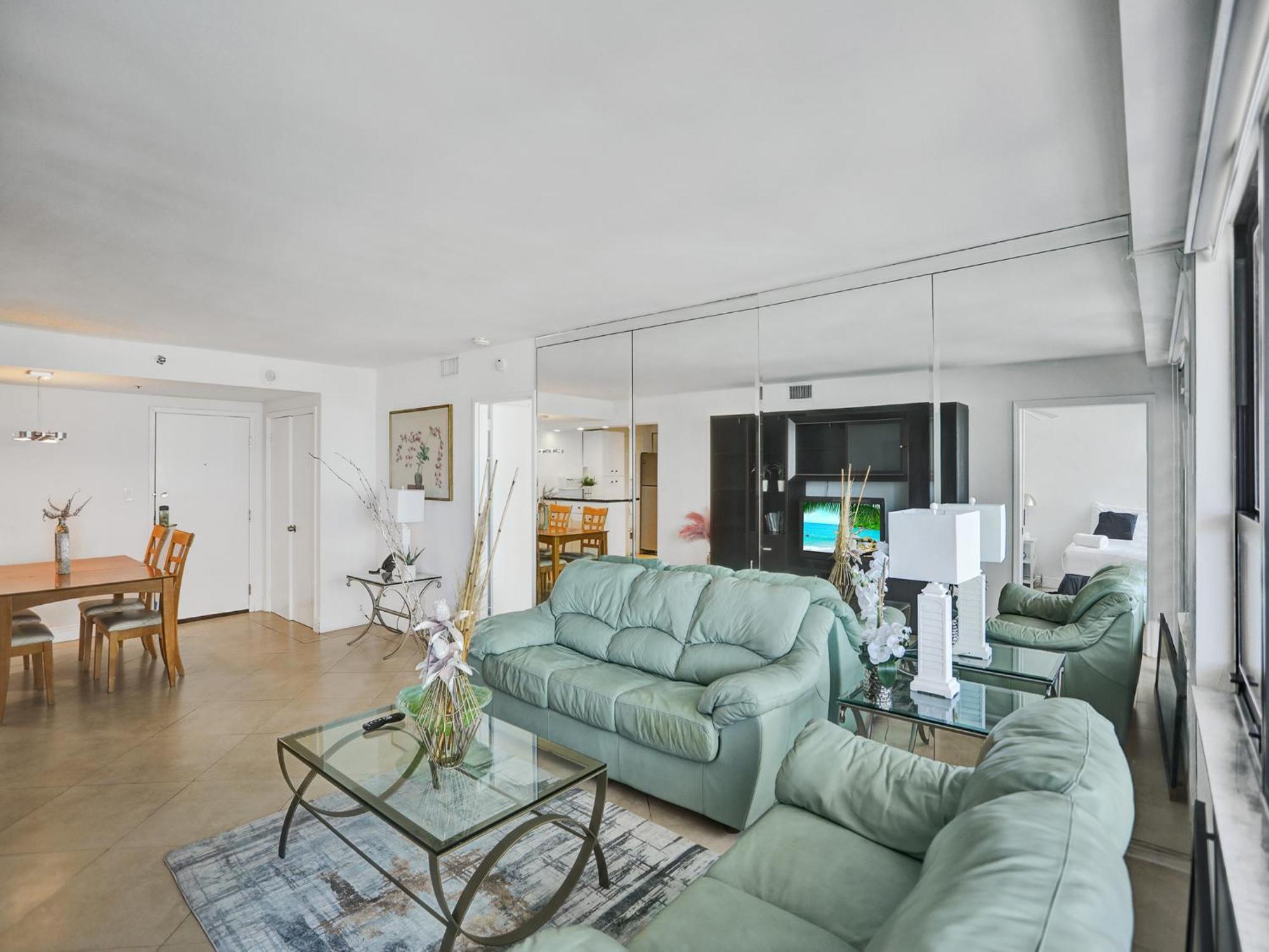 Modern Ocean View Service Unit 1206 Apartment Miami Beach