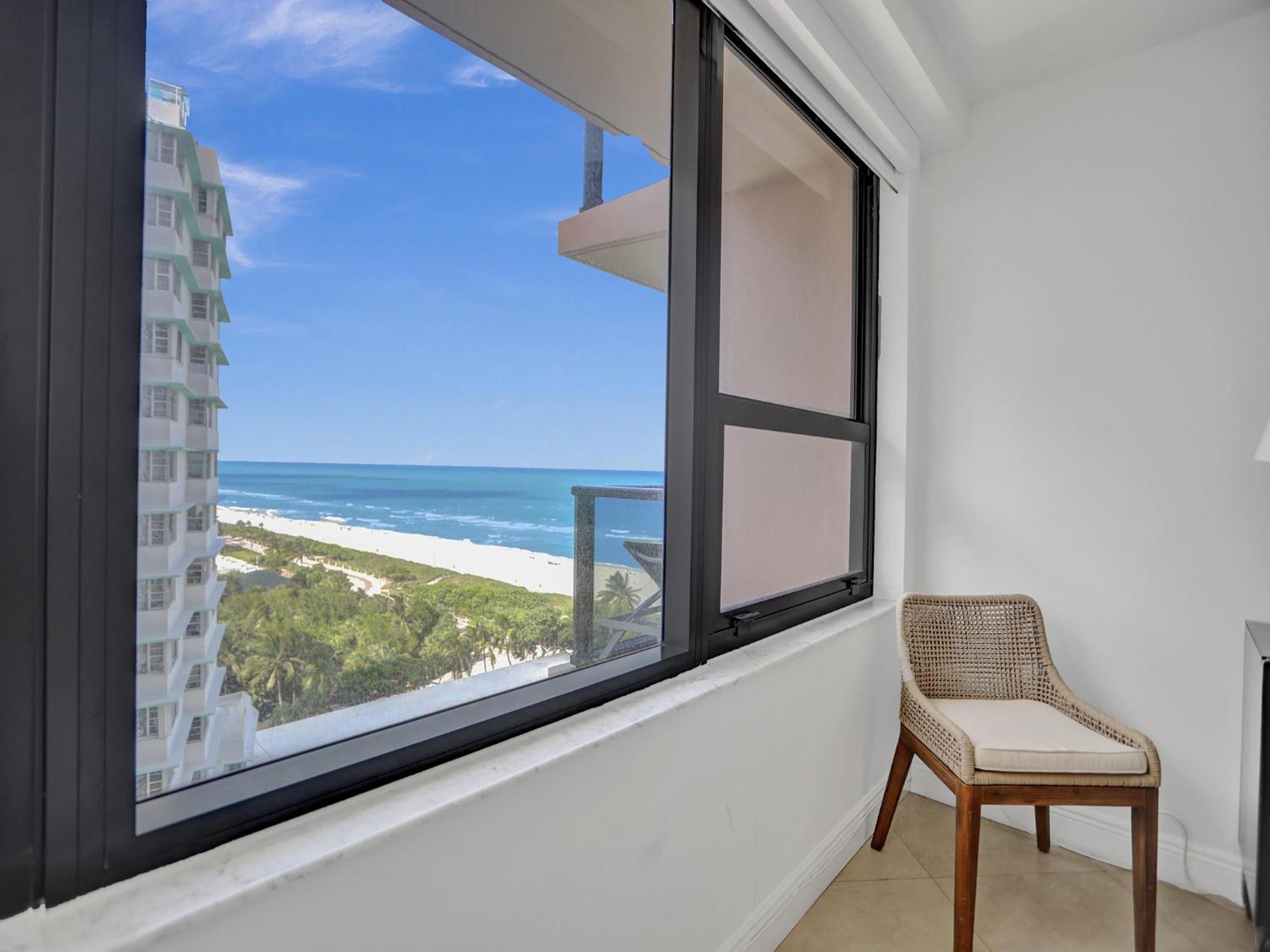 Modern Ocean View Service Unit 1206 Apartment Miami Beach