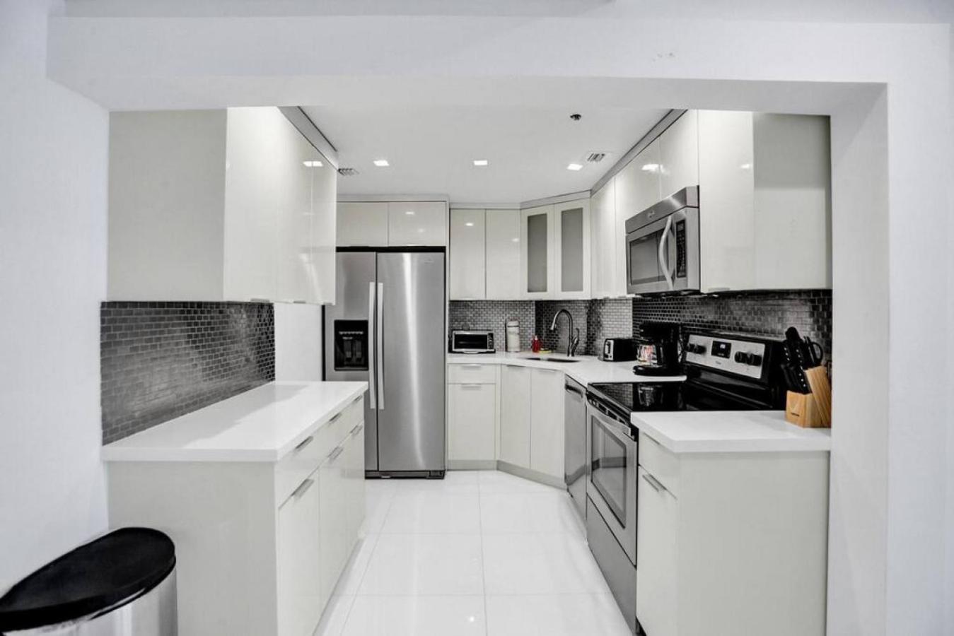 Apartment High Floor 2bd With Service 1616 *