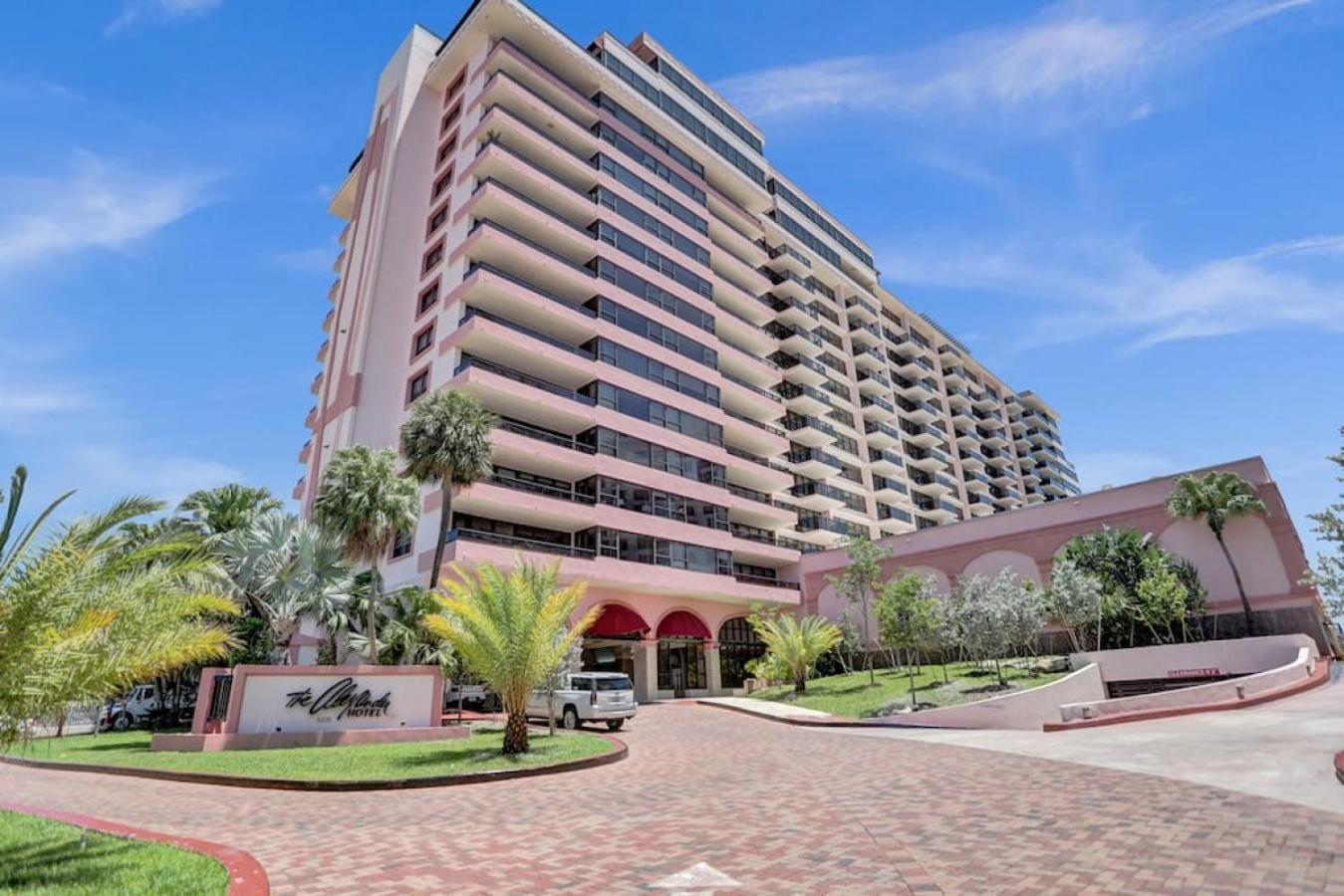 High Floor Miami Pool Service 1219