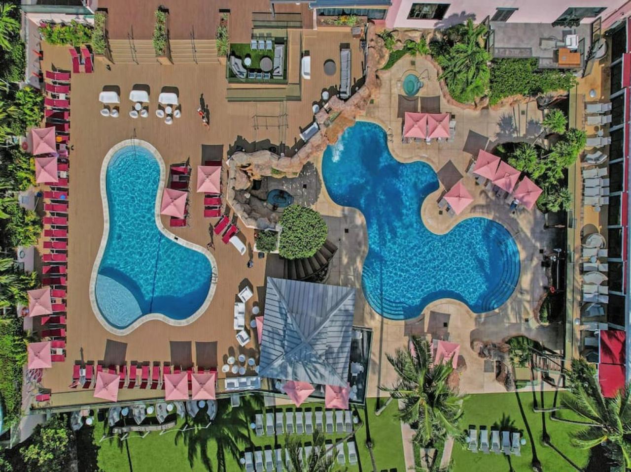 Apartment High Floor Miami Pool Service 1219 *