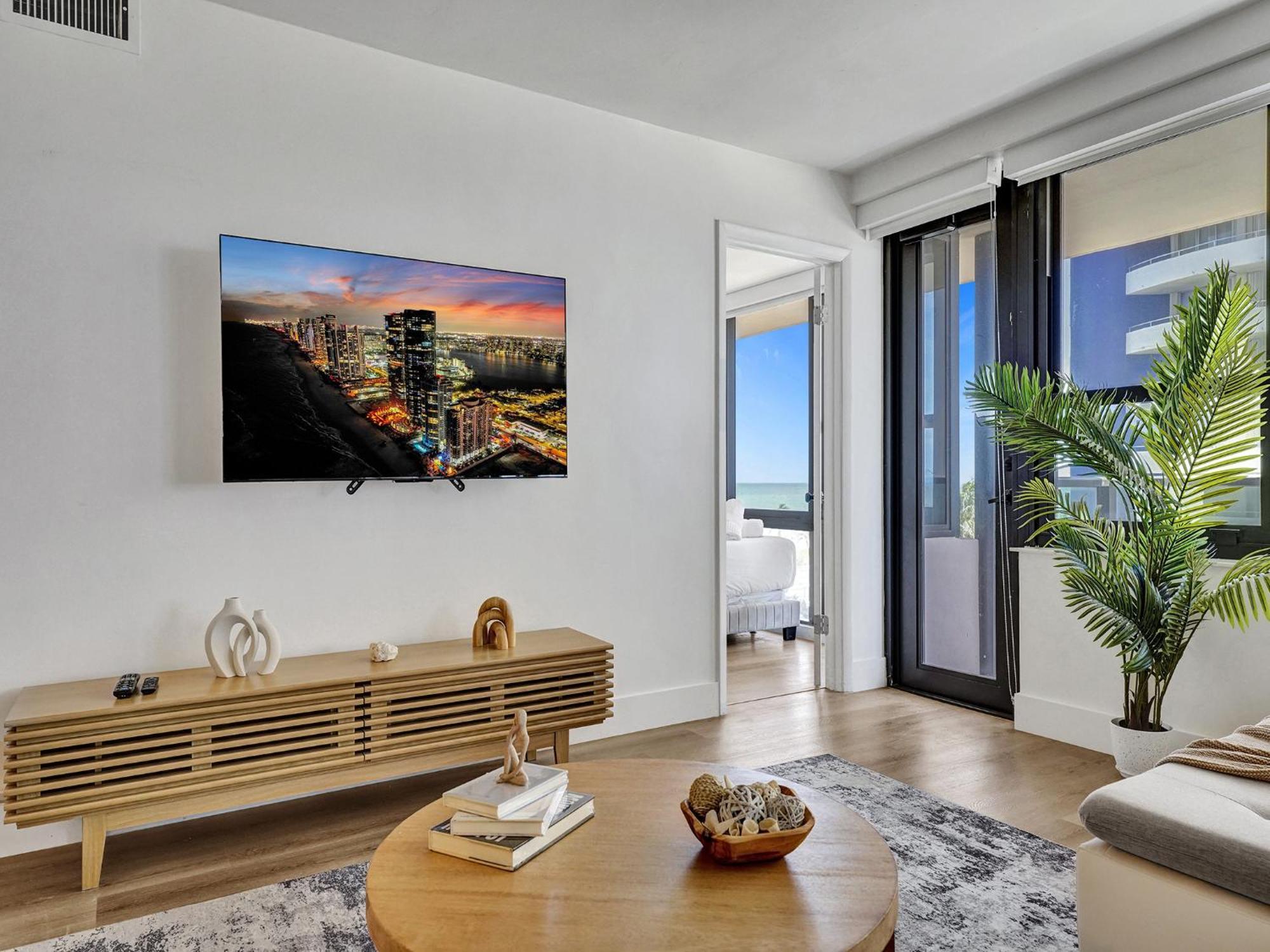 Apartment Ocean View 2 Bdrm 2 Ba 709 *