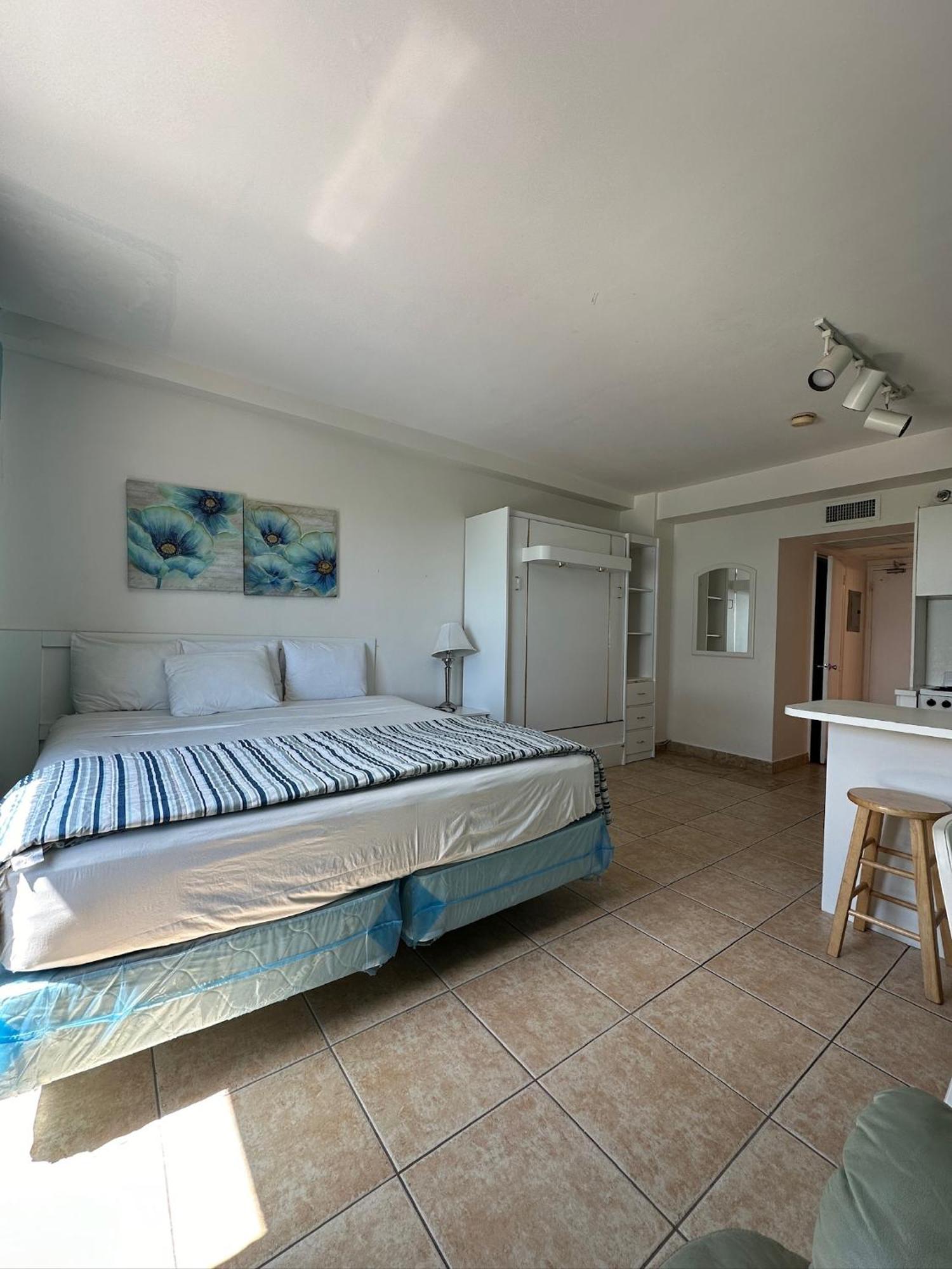 Apartment Casablanca On The Miami Beach
