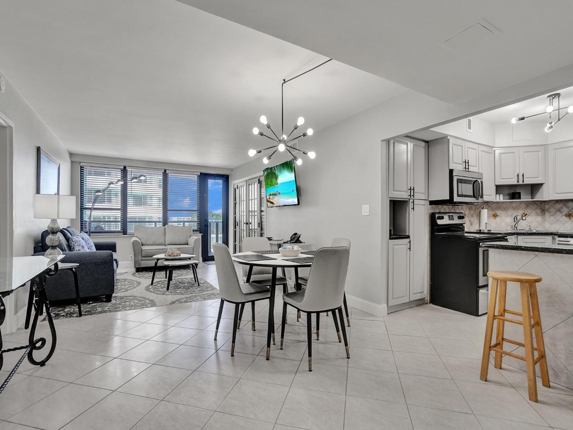 Cozy Beachfront 2 Bdr Miami 406 Apartment *