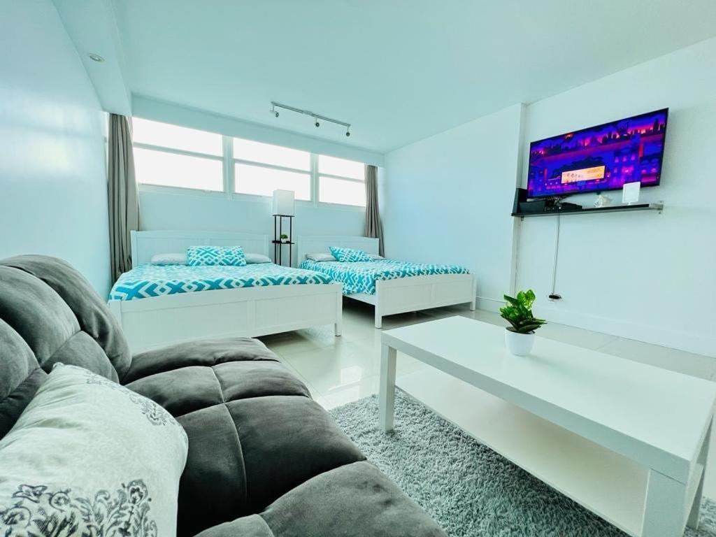 Castle 401 Oceanfront With Pool, Tennis, Access And Free Parking Apartment Miami Beach