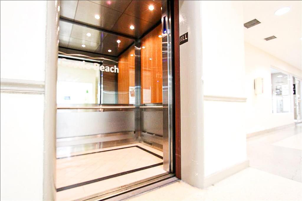 Castle 1118 Bayview Direct Access, Tennis, Pool, Restaurants, Free Parking Holiday home Miami Beach
