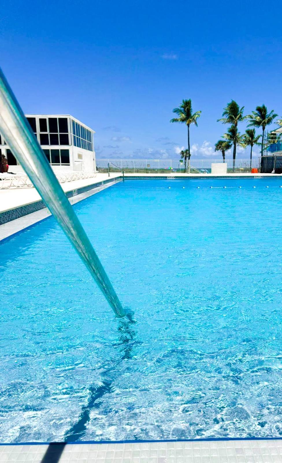Castle 1118 Bayview Direct Access, Tennis, Pool, Restaurants, Free Parking Holiday home