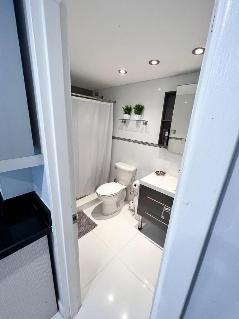 Castle 519 Bayview Modern With Pool, Access, Tennis And Free Parking Apartment *