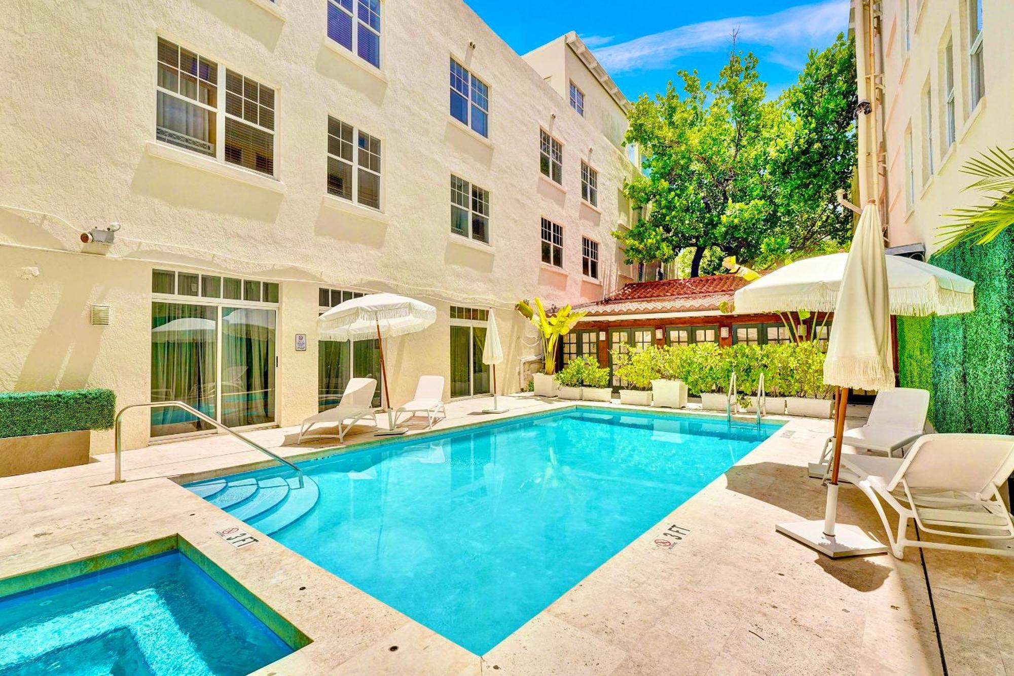 Aparthotel South Haven- Steps To The Beach- 1 King Bedroom 2 Beds 1 Bathroom Miami Beach