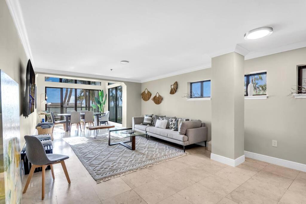 Apartment Ventur Loft 2-story Beachfront With Ocean Views *