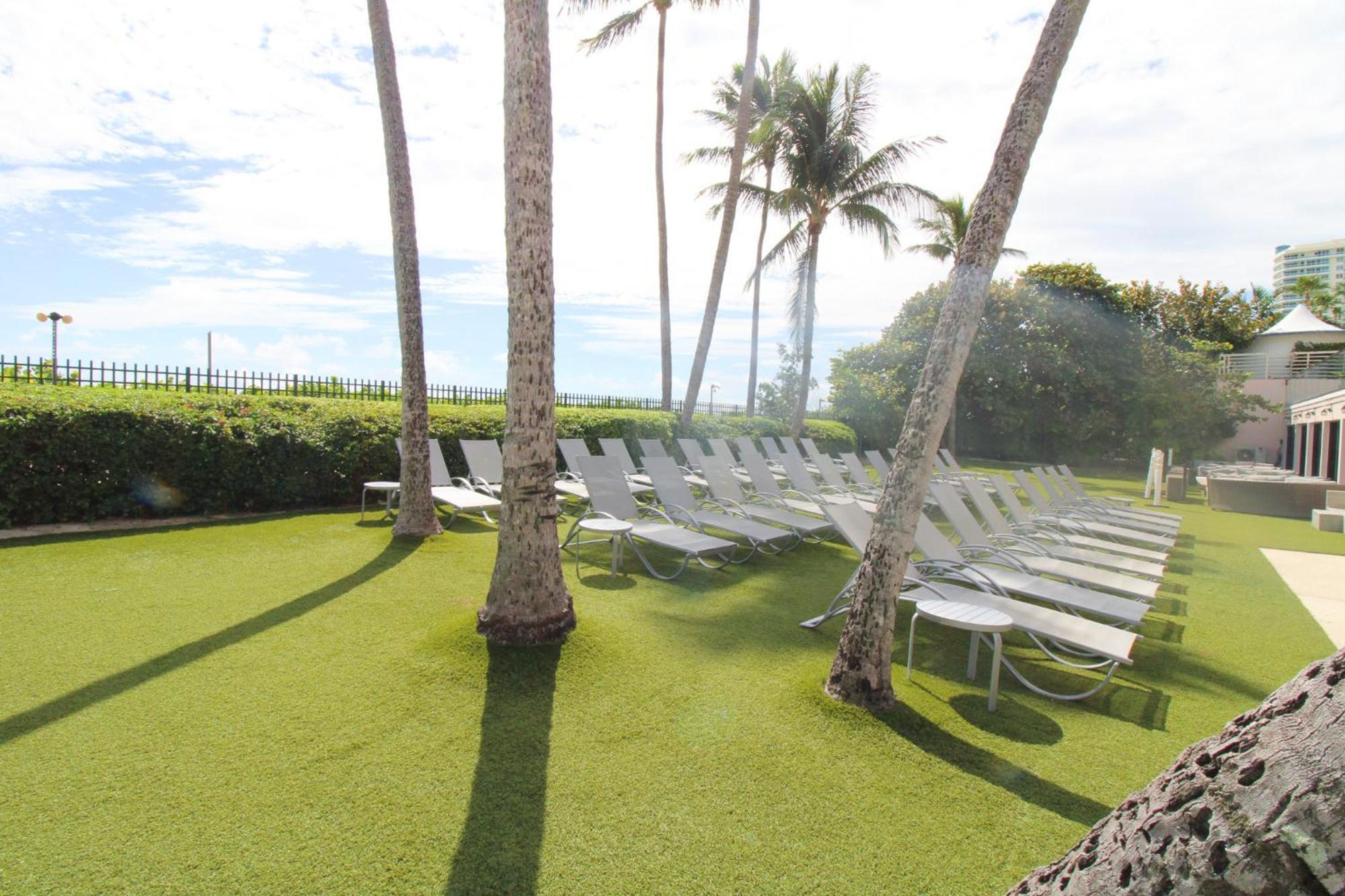 Alexander 1211 Beachfront With Direct Access, 2 Pools, Sauna, Gym