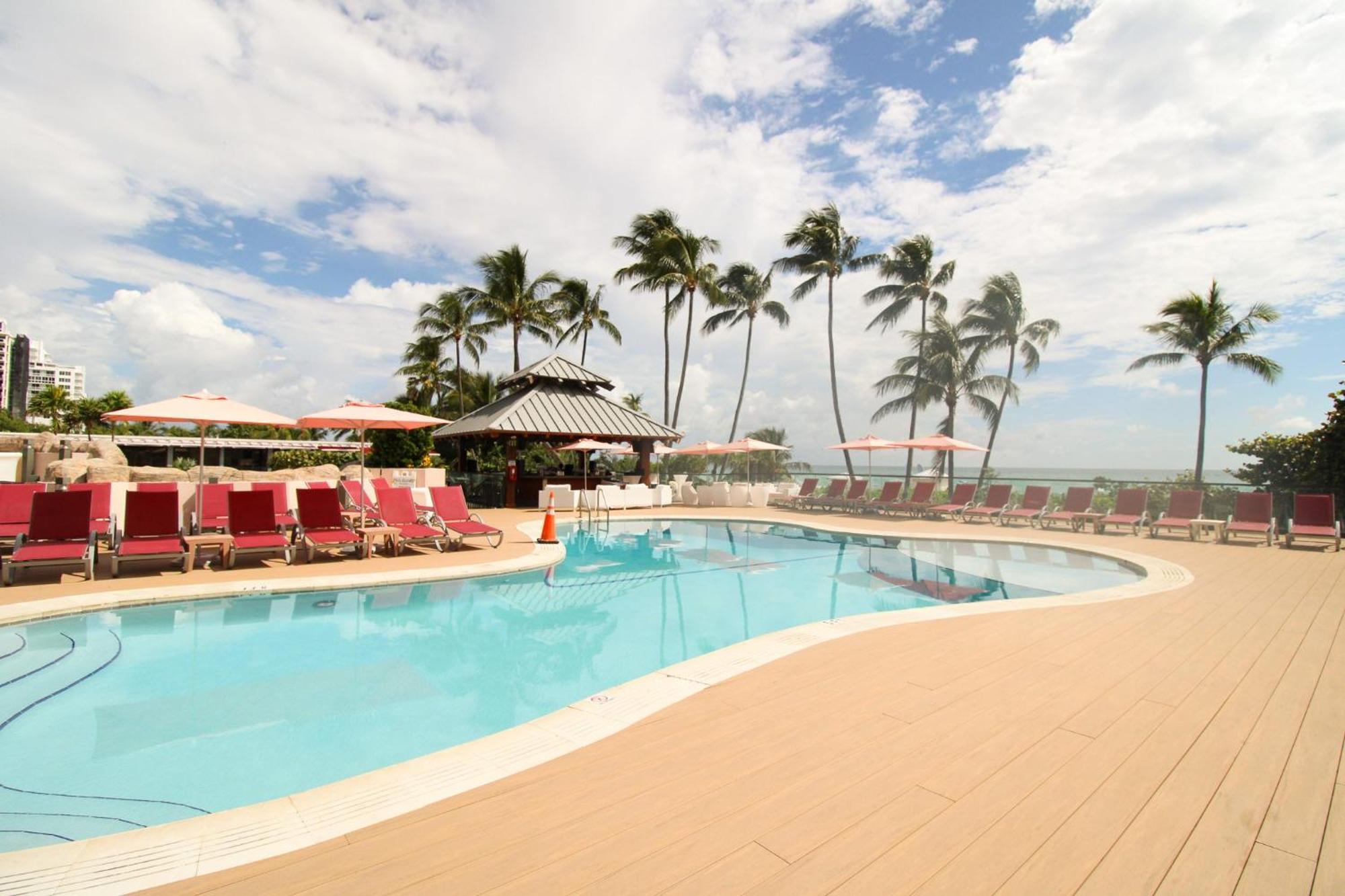 Holiday home Alexander 1211 Beachfront With Direct Access, 2 Pools, Sauna, Gym