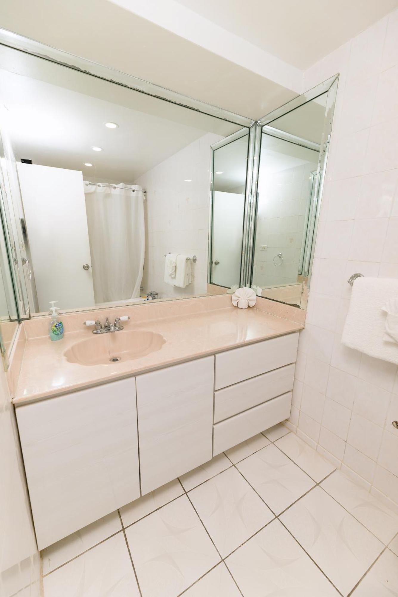 Seastays-oceanside Apartment