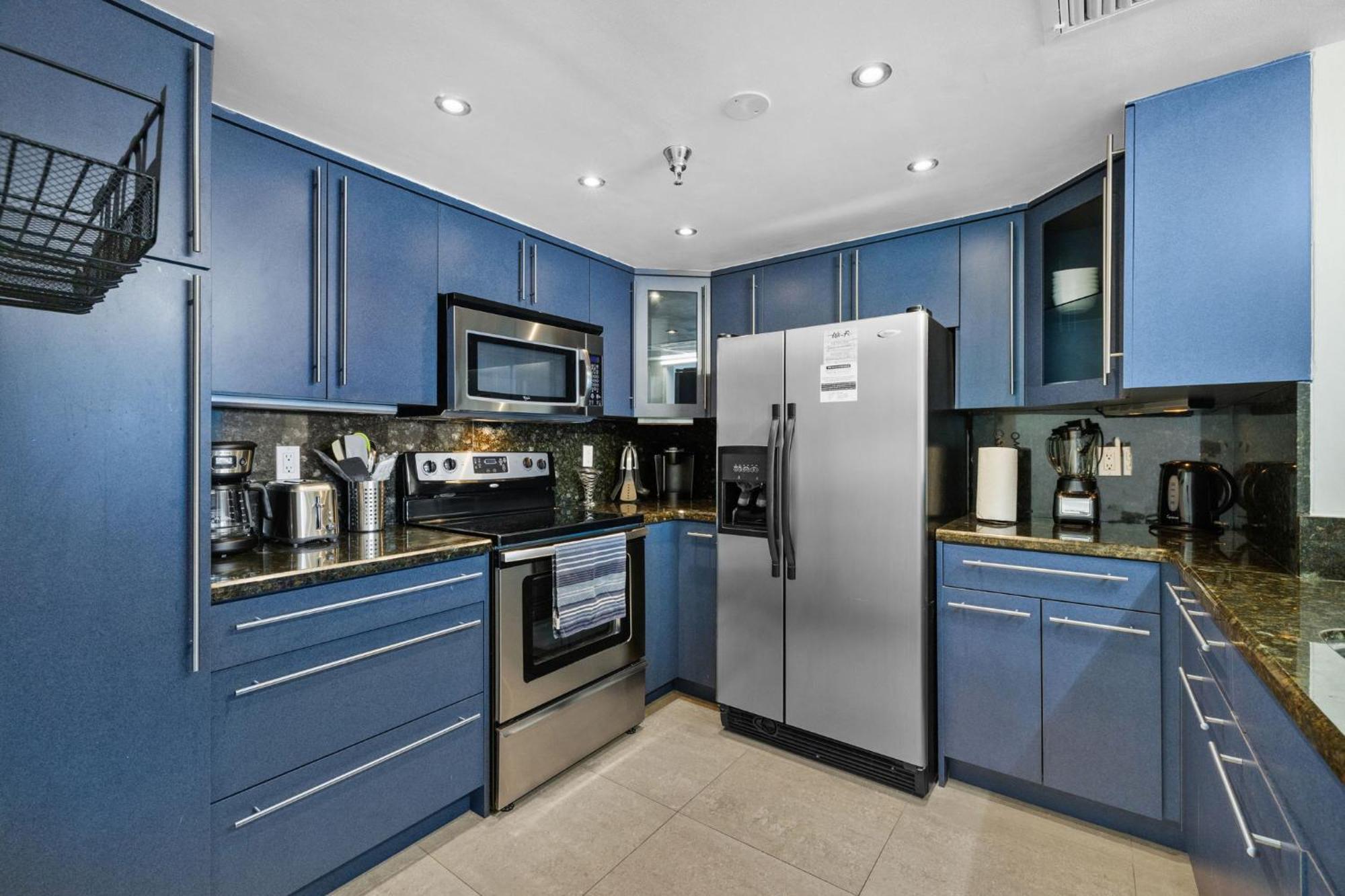 Miami Beachfront Oasis With Stunning Ocean Views Apartment Miami Beach