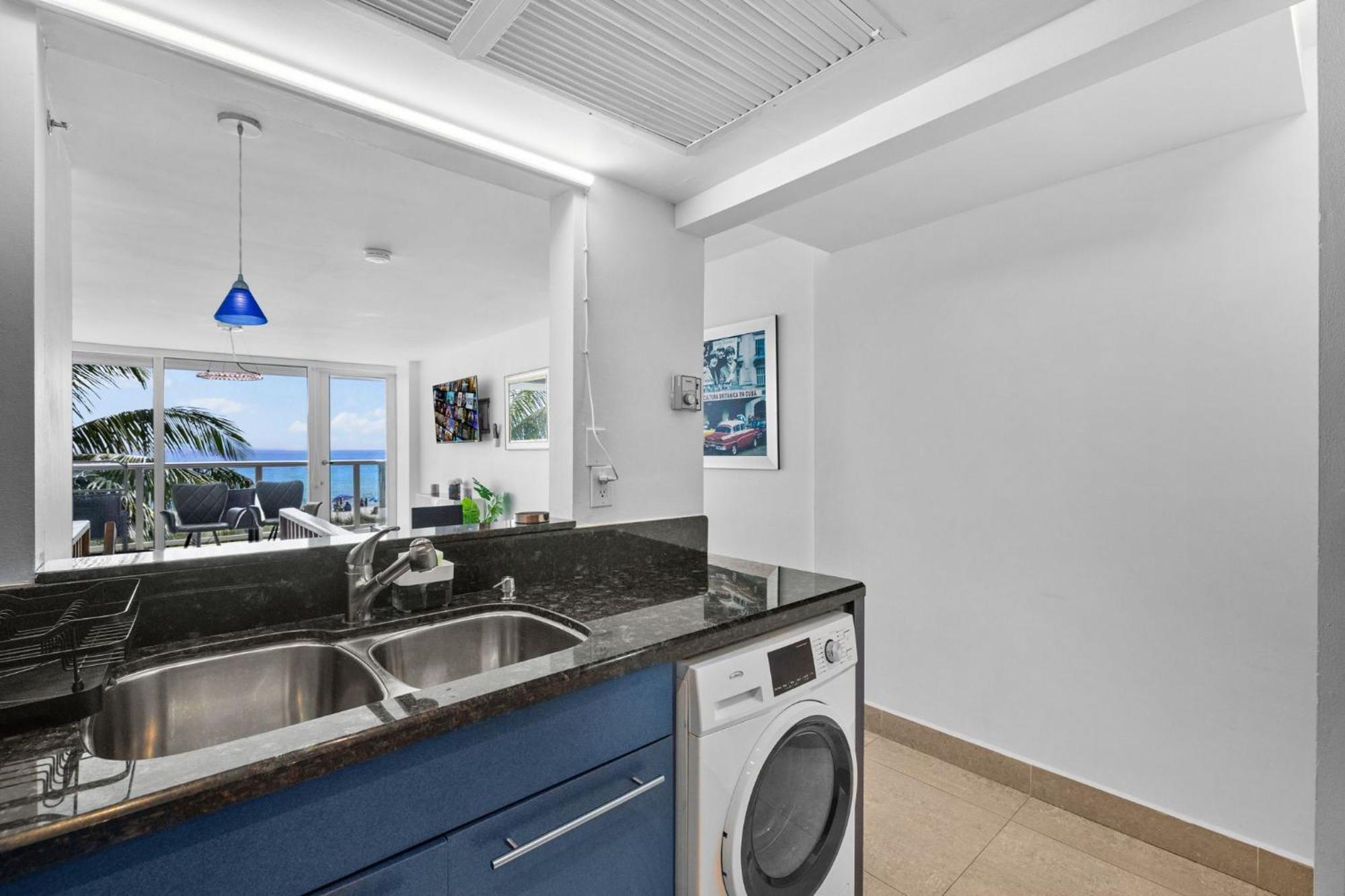 Miami Beachfront Oasis With Stunning Ocean Views *
