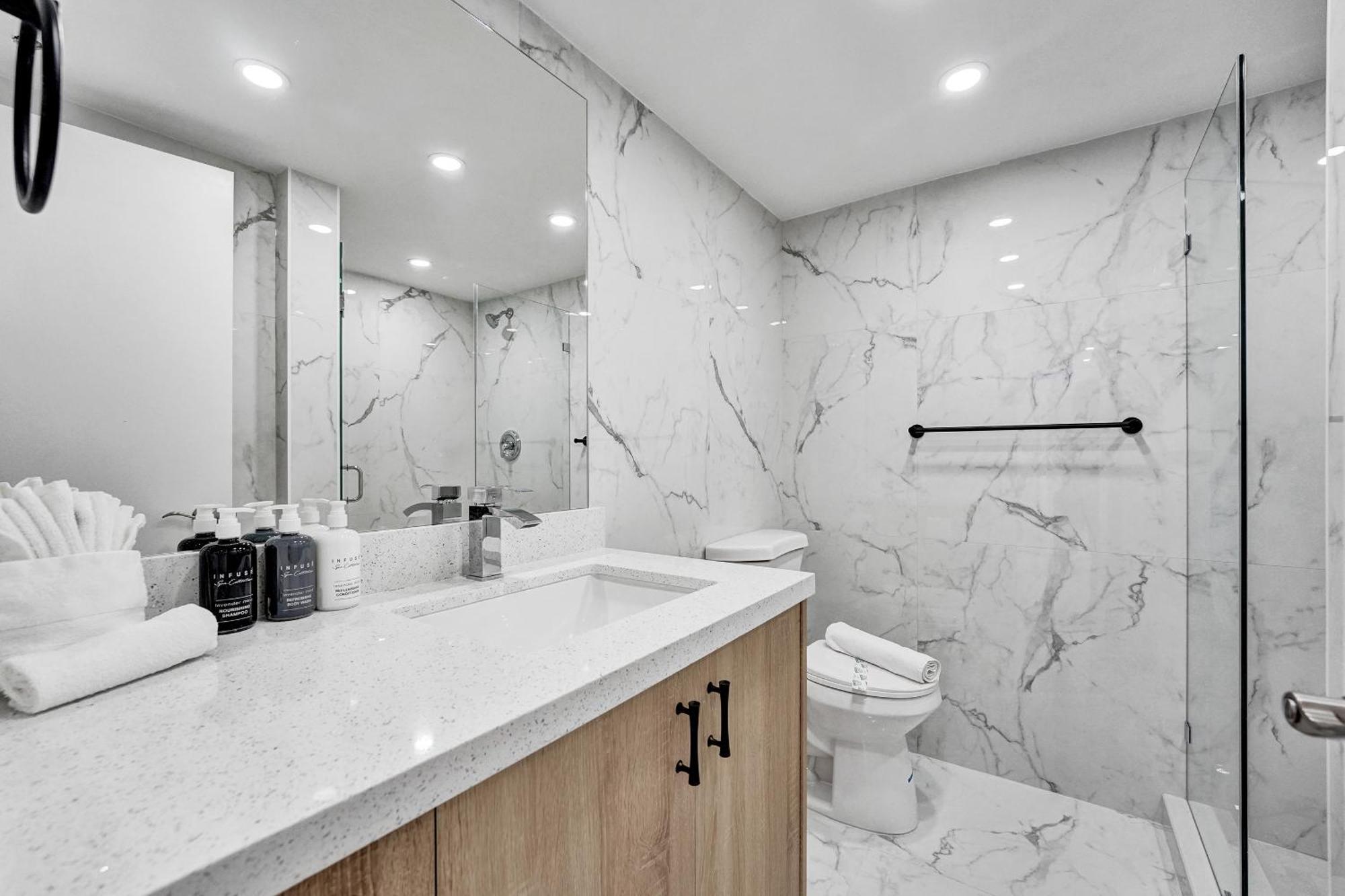 Stunning Ocean View Retreat 1205