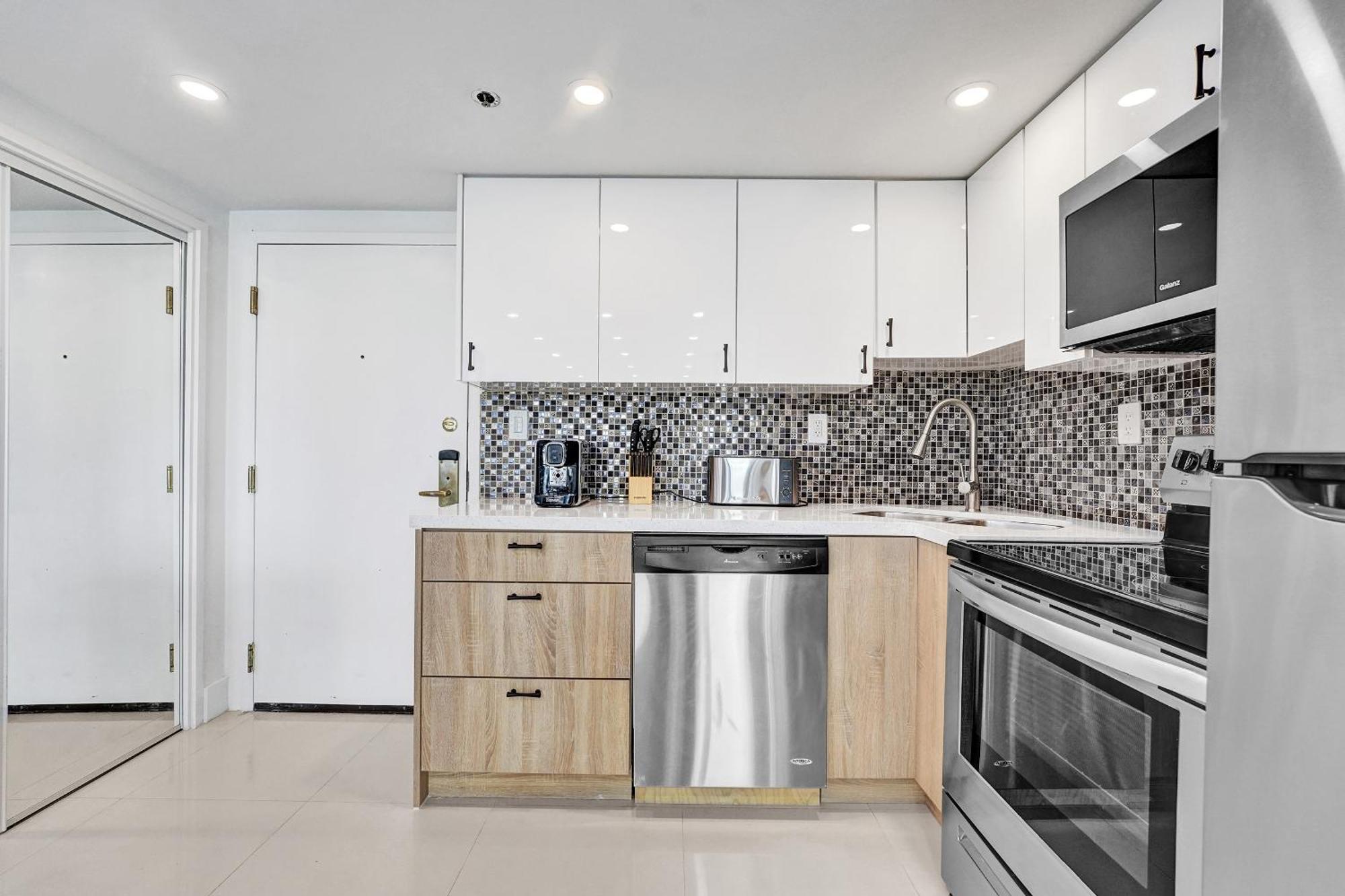 Apartment Stunning Ocean View Retreat 1205 *