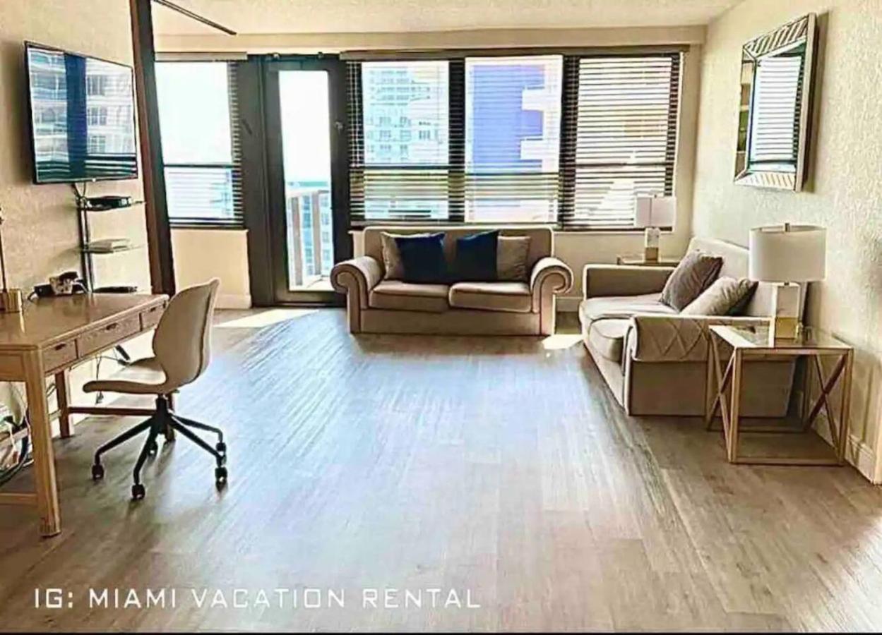 Apartment 44 Access And Private Pool