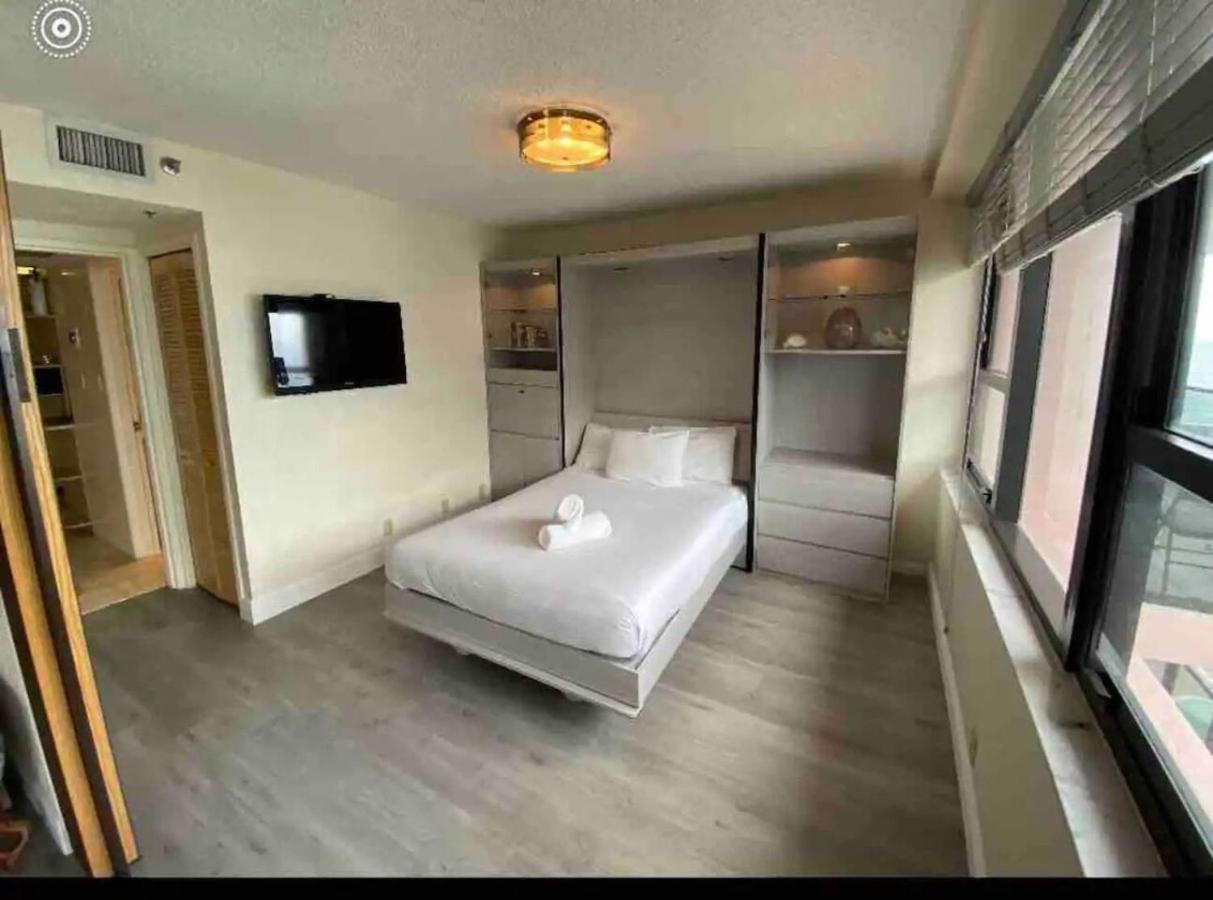 Apartment 44 Access And Private Pool