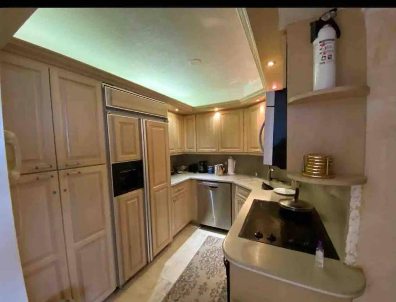 Apartment 44 Access And Private Pool *