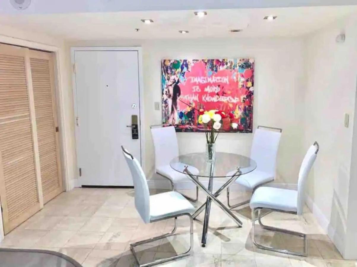 44 Access And Private Pool Apartment