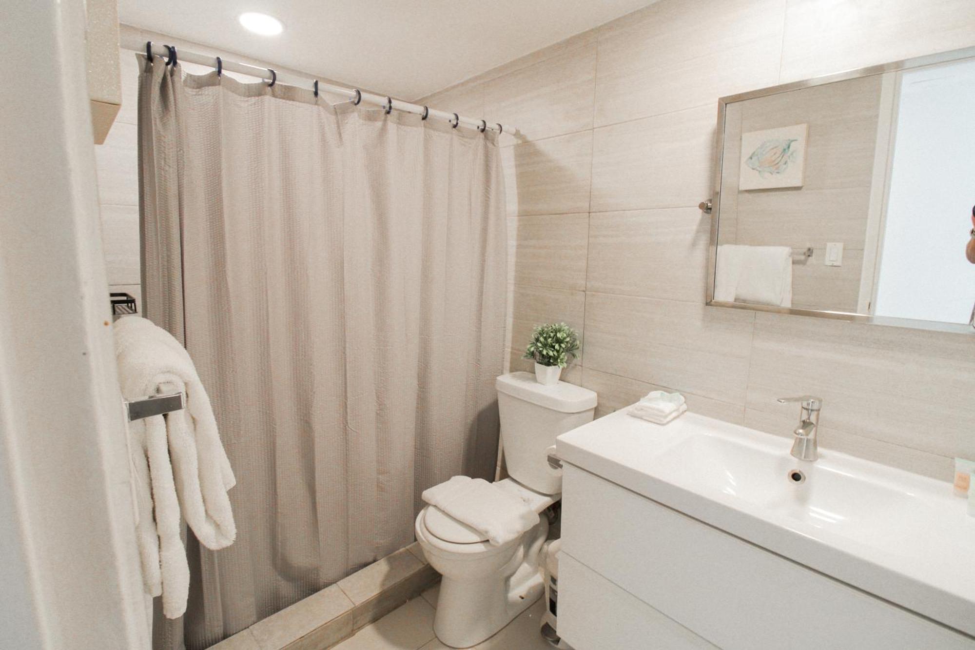 Apartment Castle 401 Oceanfront With Pool, Tennis, Access And Free Parking Miami Beach