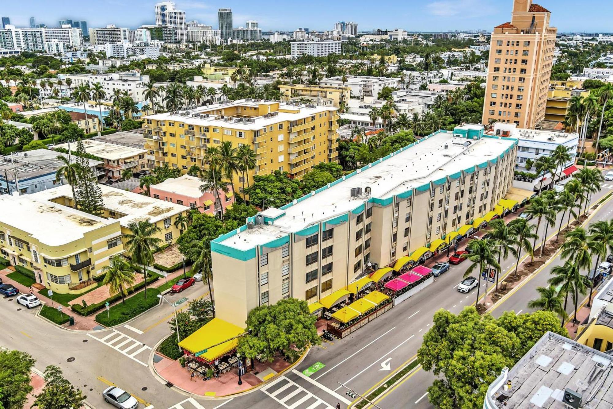 Apartment 1 Bedroom In The Location In South ! Miami Beach