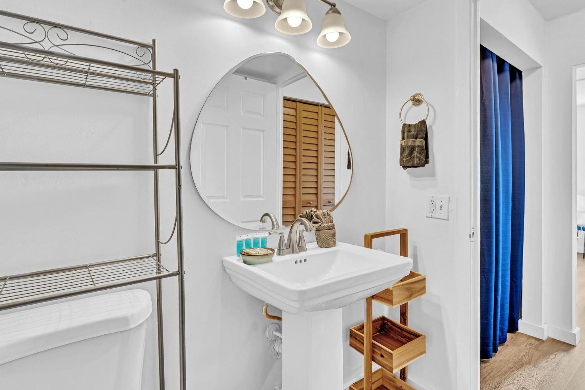 1 Bedroom In The Location In South !