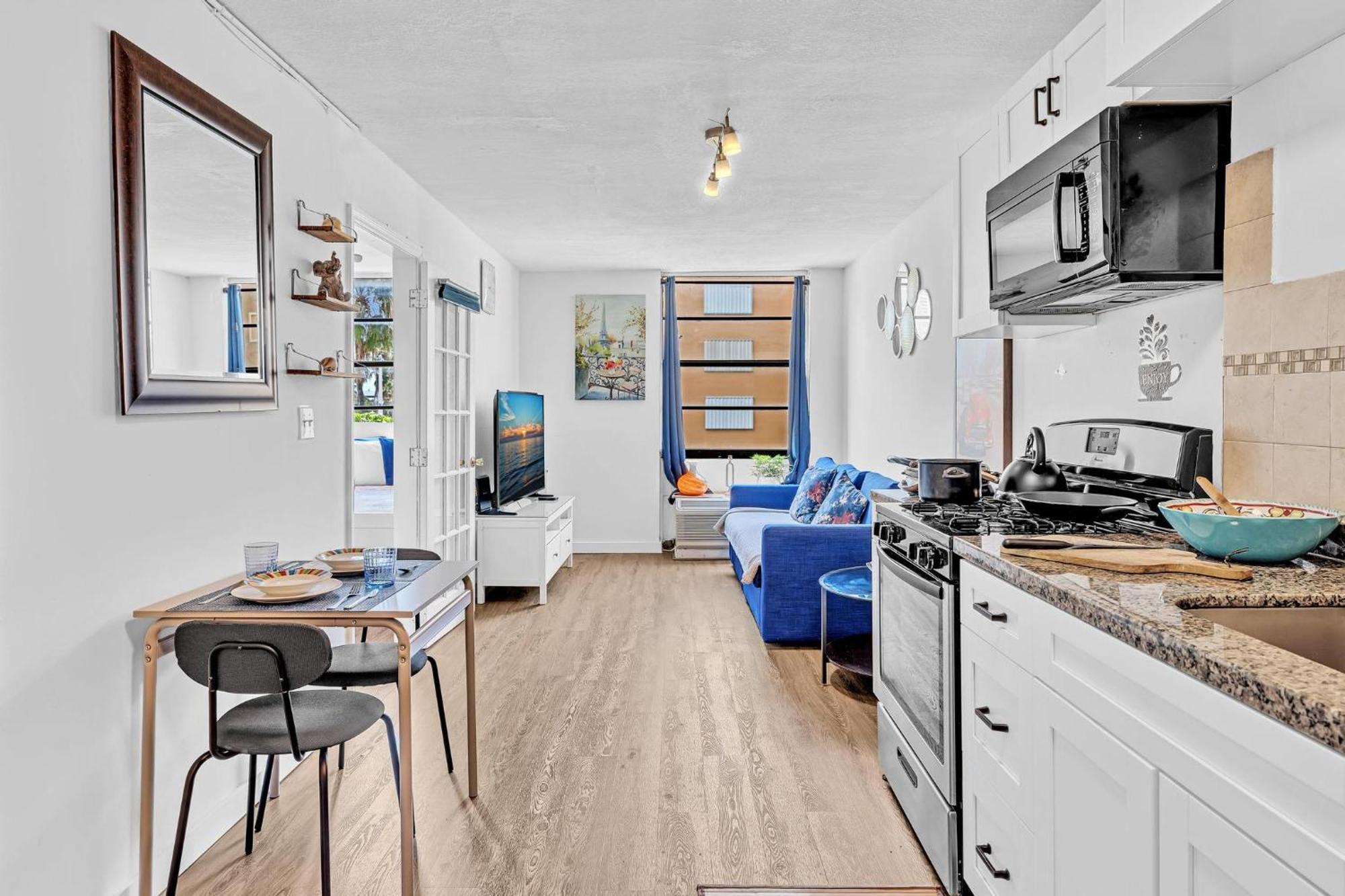 Apartment 1 Bedroom In The Location In South ! *