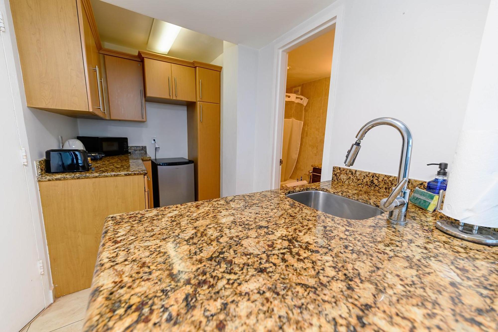 Apartment Seastays-beachfront
