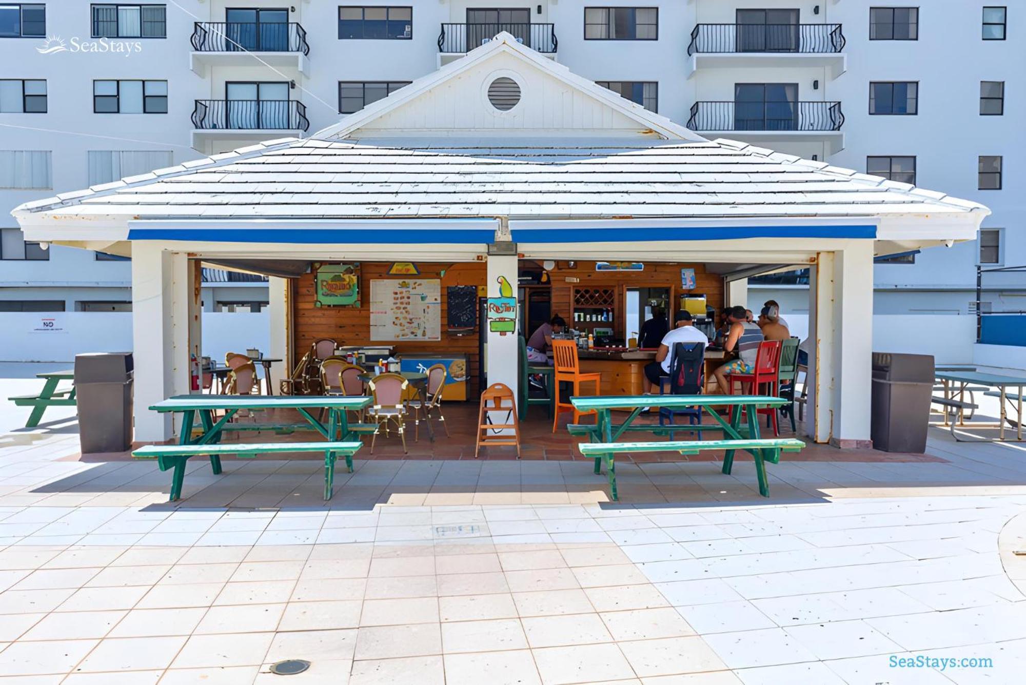 Apartment Seastays-beachfront