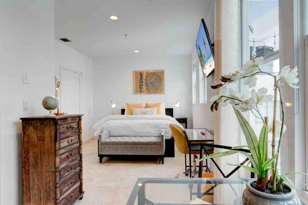 S Spot Heated Pool 2blocks To Bbq Apartment *