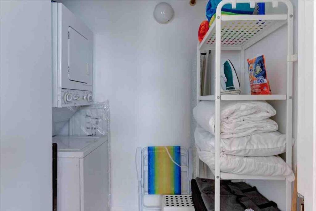 S Spot Heated Pool 2blocks To Bbq Apartment Miami Beach
