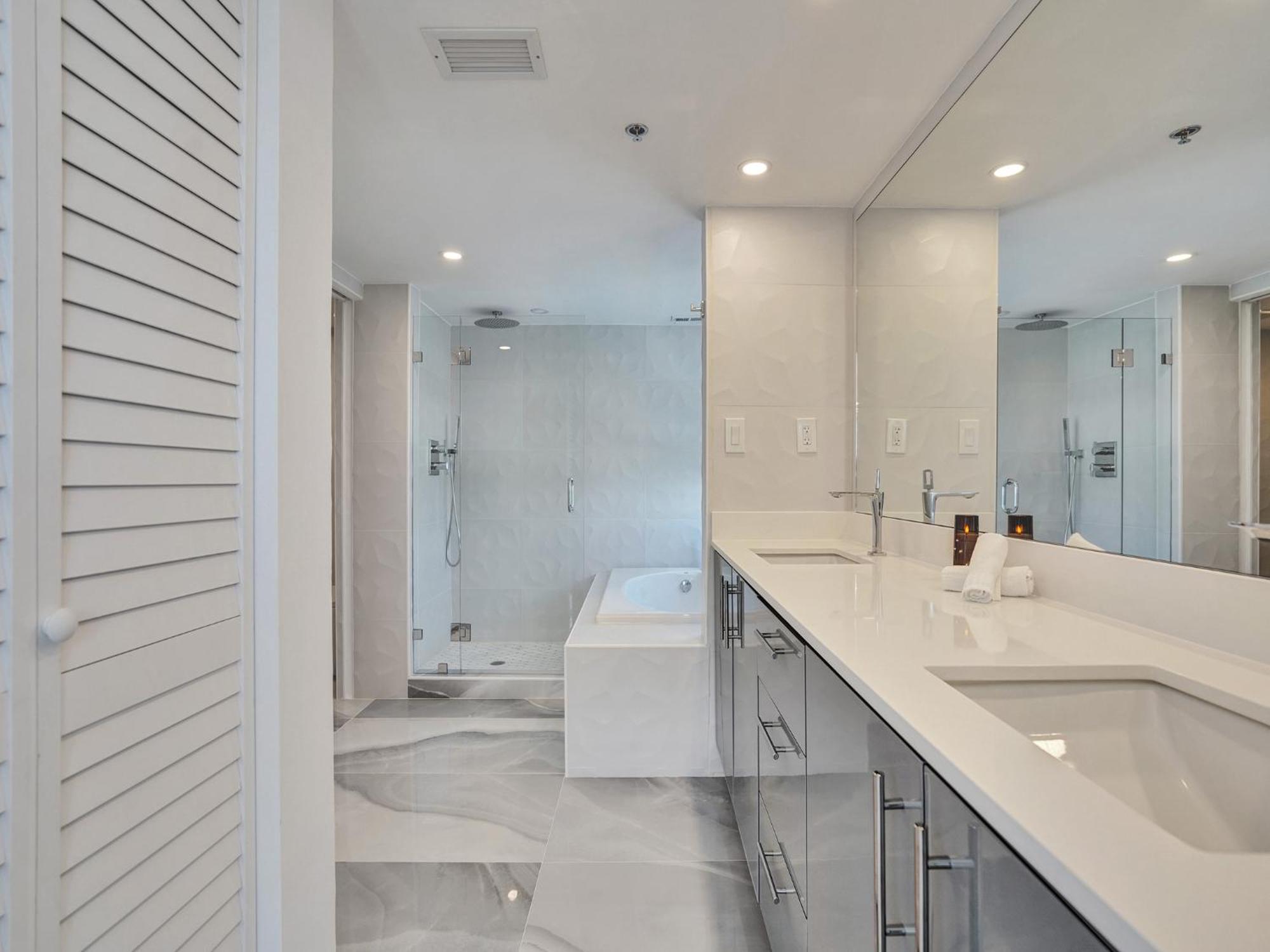 Luxury Oceanfront Magnificent Views 701 Miami Beach