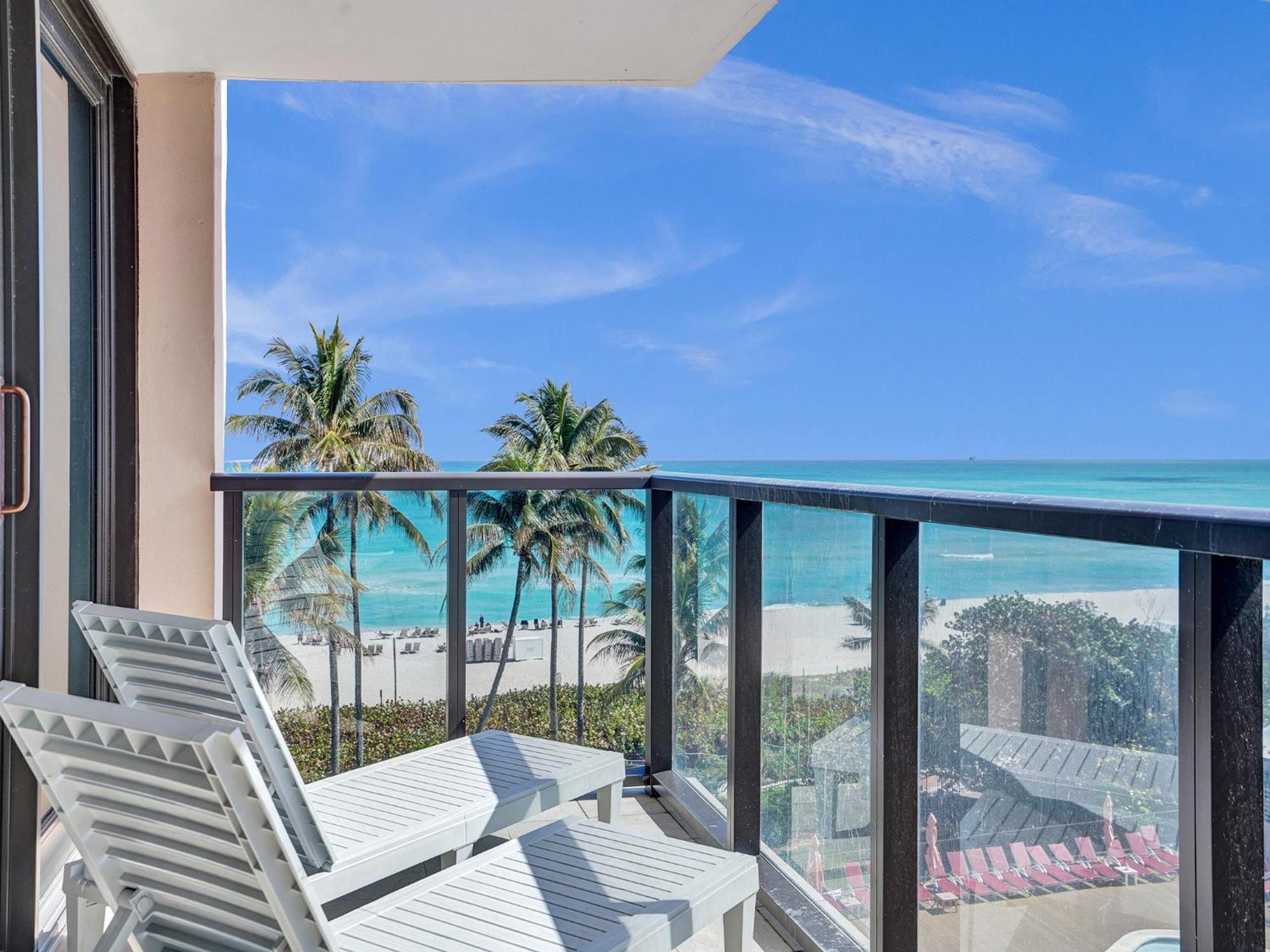 Luxury Oceanfront Magnificent Views 701 Apartment Miami Beach