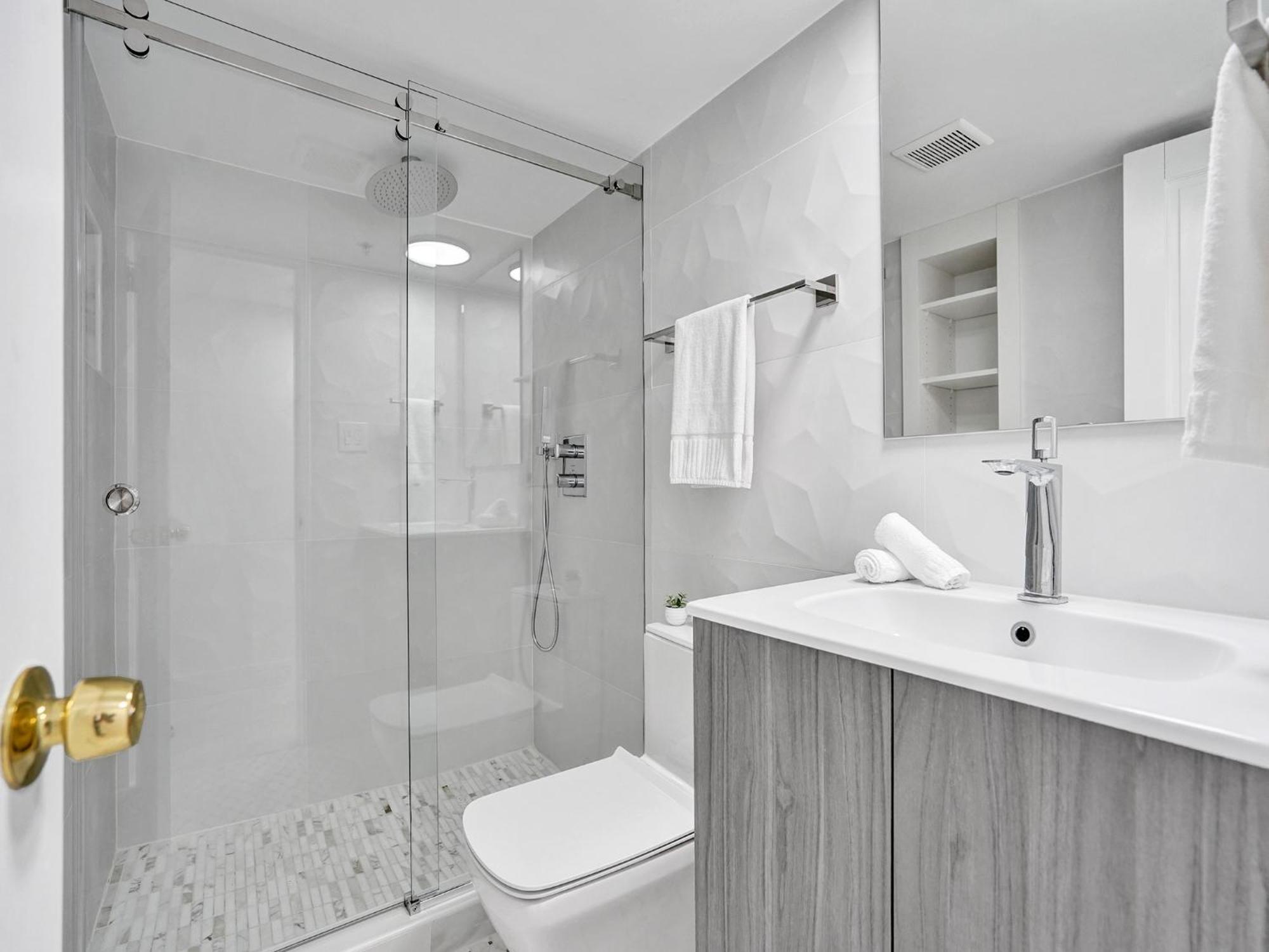 Apartment Luxury Oceanfront Magnificent Views 701 Miami Beach