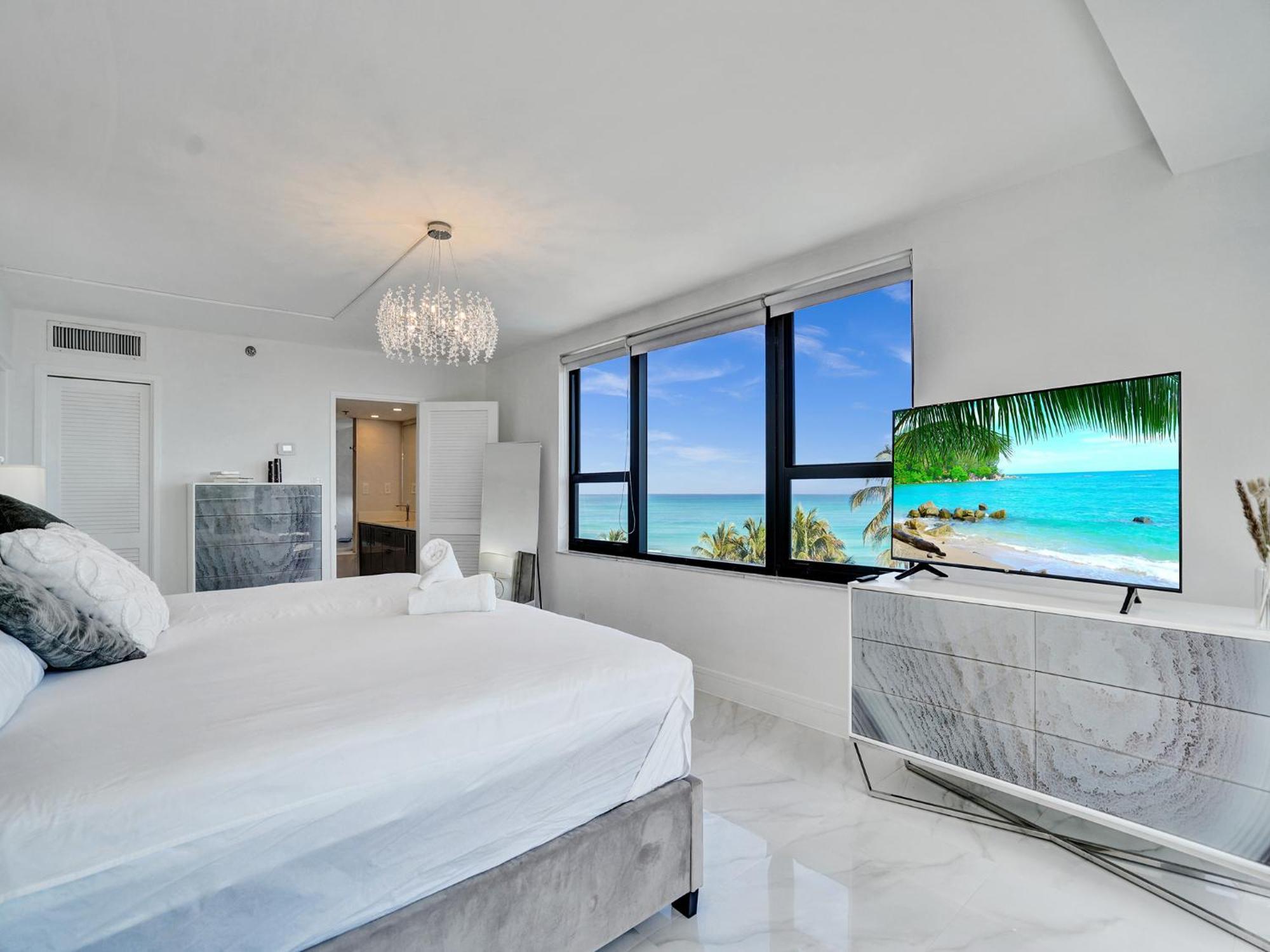 Apartment Luxury Oceanfront Magnificent Views 701
