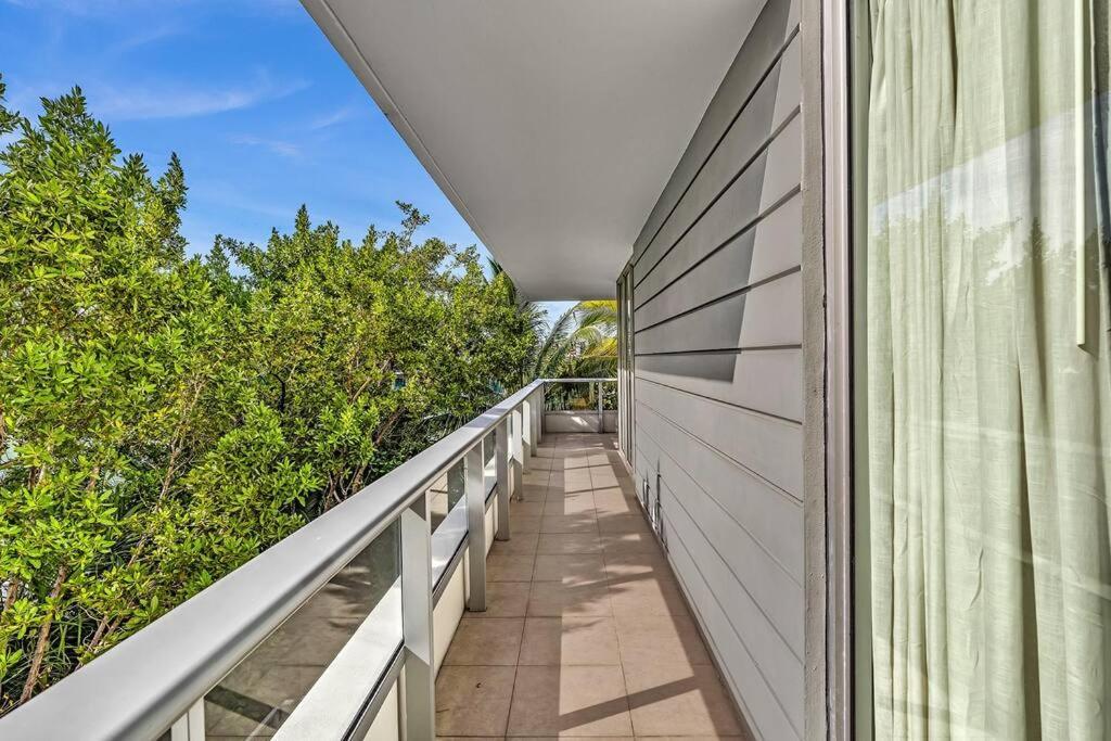 Apartment King Balcony Water Views-hosted By Sweetstay