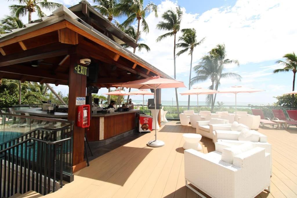 Alexander 511 Beachfront With 2 Pools, Direct Access, Sauna, Tikki Bar Holiday home Miami Beach
