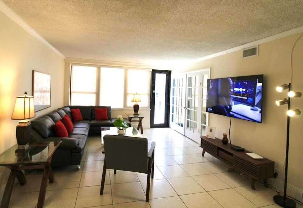 Alexander 511 Beachfront With 2 Pools, Direct Access, Sauna, Tikki Bar Miami Beach