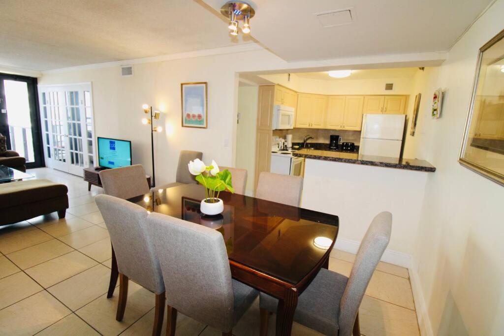 Alexander 511 Beachfront With 2 Pools, Direct Access, Sauna, Tikki Bar Holiday home
