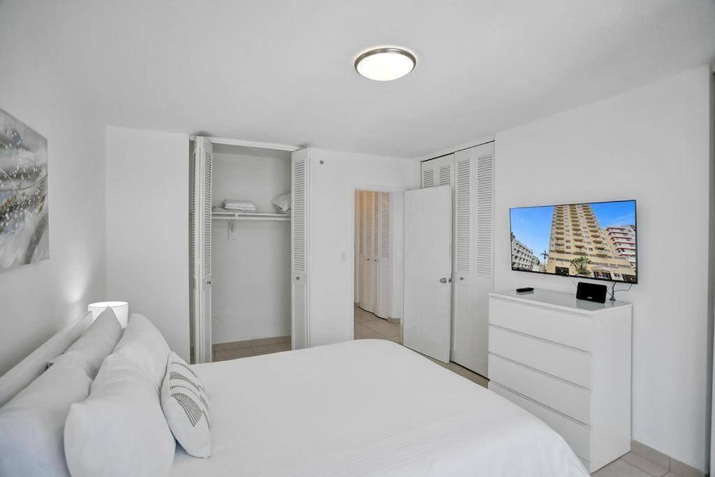 1506- 1br & 1ba Retreat With Stunning Intracoastal Views Miami Beach