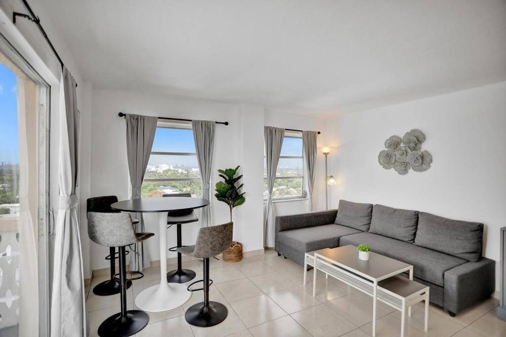 Apartment 1506- 1br & 1ba Retreat With Stunning Intracoastal Views *