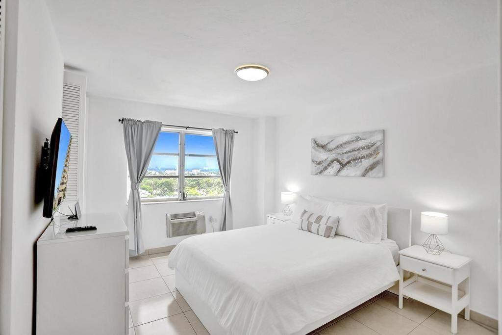 1506- 1br & 1ba Retreat With Stunning Intracoastal Views