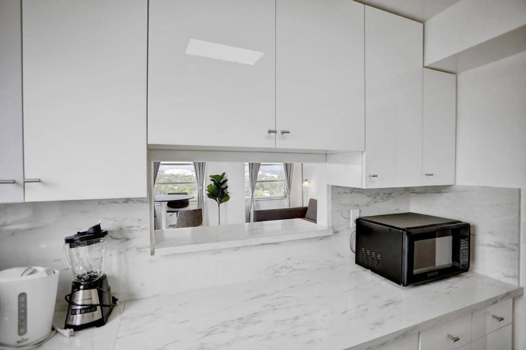 1506- 1br & 1ba Retreat With Stunning Intracoastal Views Apartment Miami Beach
