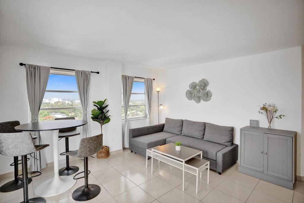 Apartment 1506- 1br & 1ba Retreat With Stunning Intracoastal Views *