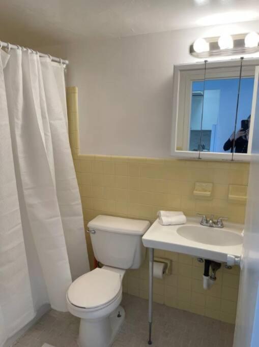 1401- Stylish 1br& 2ba With Breathtaking Ocean Views Apartment