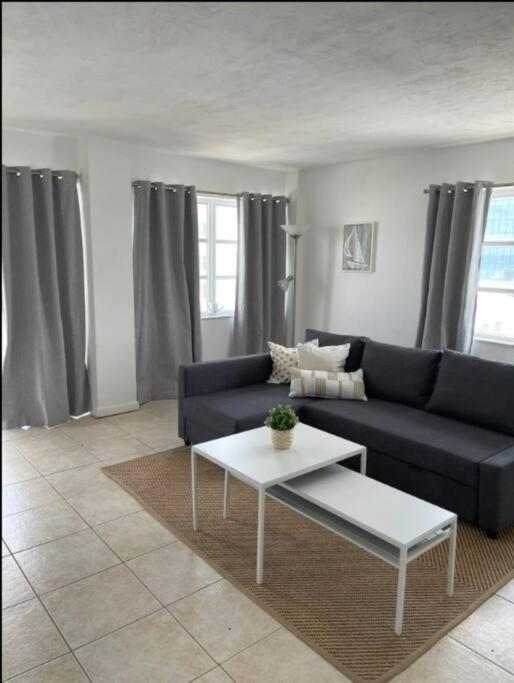 Apartment 1401- Stylish 1br& 2ba With Breathtaking Ocean Views *