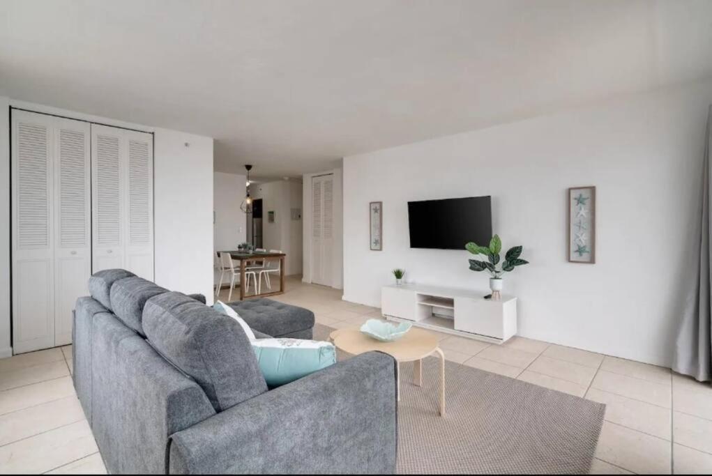 1201- Luxurious 1br & 2ba With Stunning Ocean Views Apartment Miami Beach